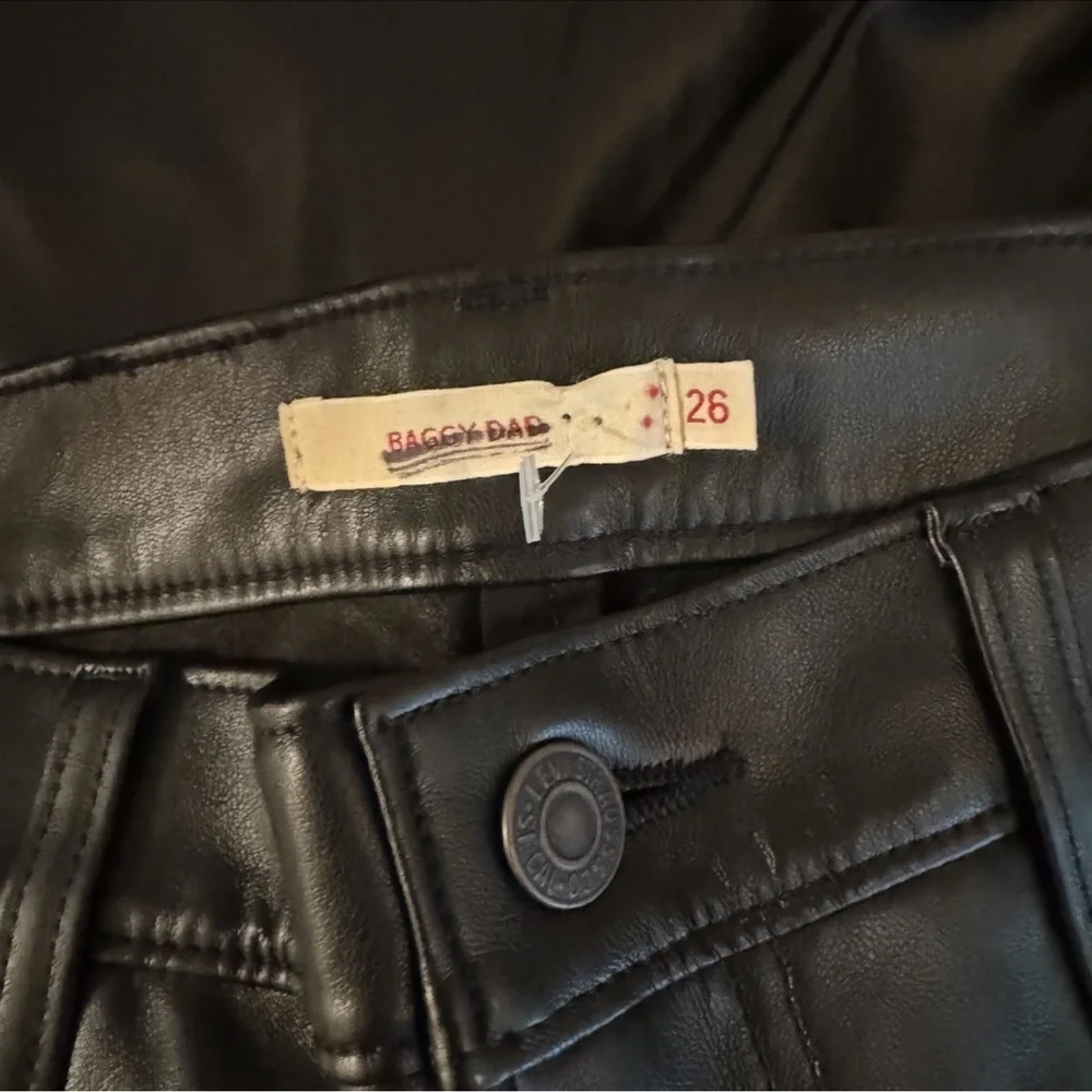 NWT Levi’s Baggy Dad Faux Leather Pants Black 26